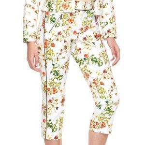 Disney Alice Through The Looking Glass Colleen Atwood floral Capri pants Size 10